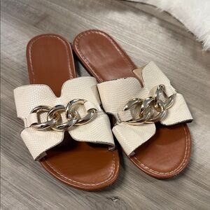 Elegant Cream Slide Sandals with Gold Chain
